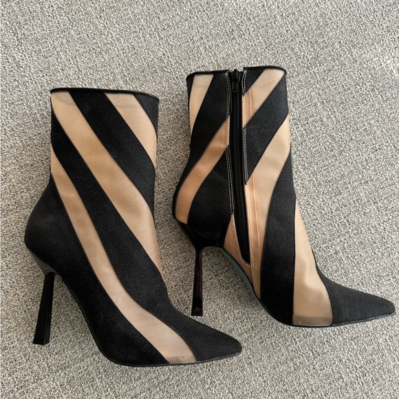 Betsey Johnson Black and Nude Boots - Picture 2 of 10